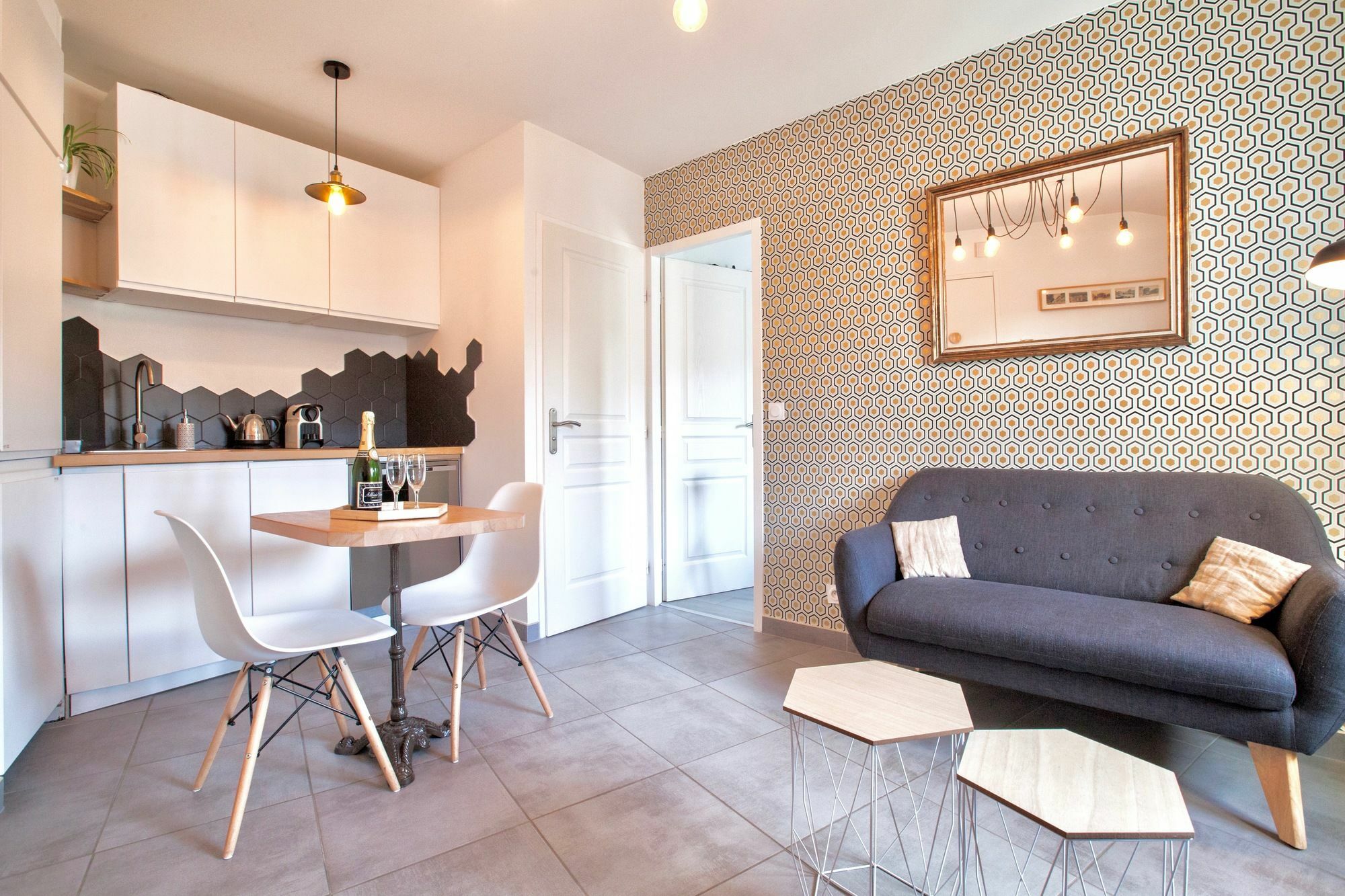 Home Chic Home - Les Toits De L'Argenterie Монпелие Екстериор снимка